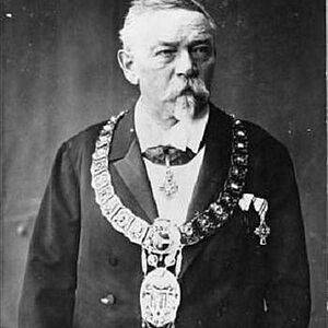 Halbfigur-Portait von Max Ott als Schwarz-Weiß Fotografie 