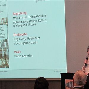 Begruessung durch die Abteilungsvorstaendin Mag. Ingrid Troeger-Gordon