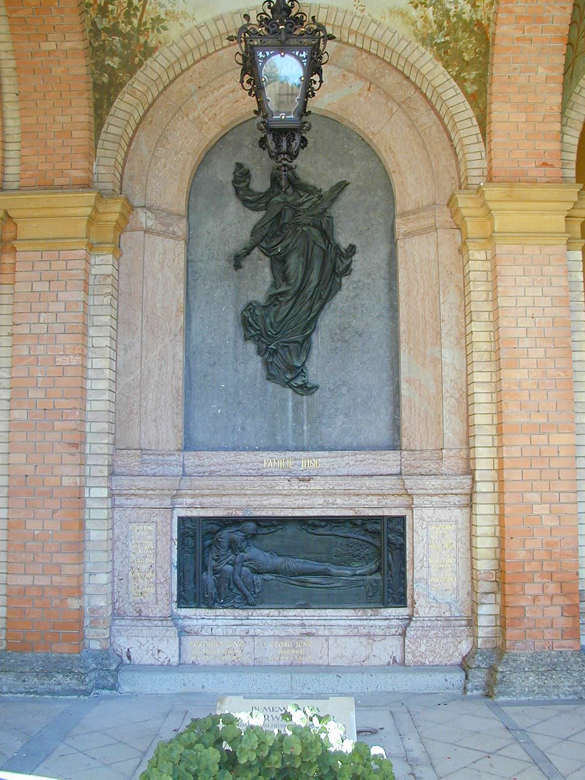 Ehrengrab Georg Jung Das Ehrengrab von Georg Jung.