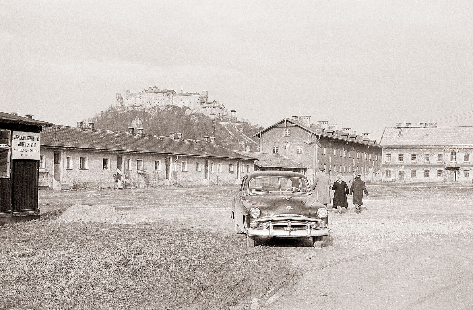 Flüchtlingslager an der Hellbrunner Straße